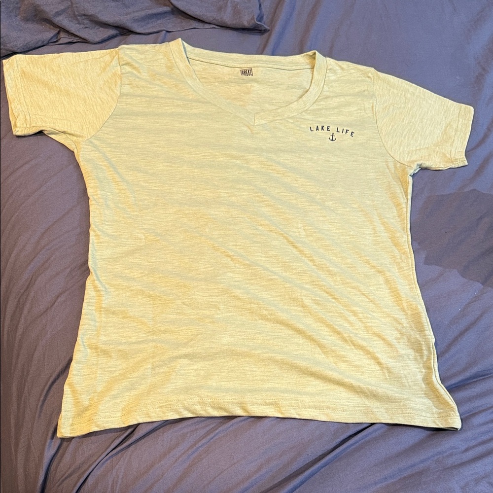 Lake Life V-Neck T-Shirt plus size 2xl great coast light green